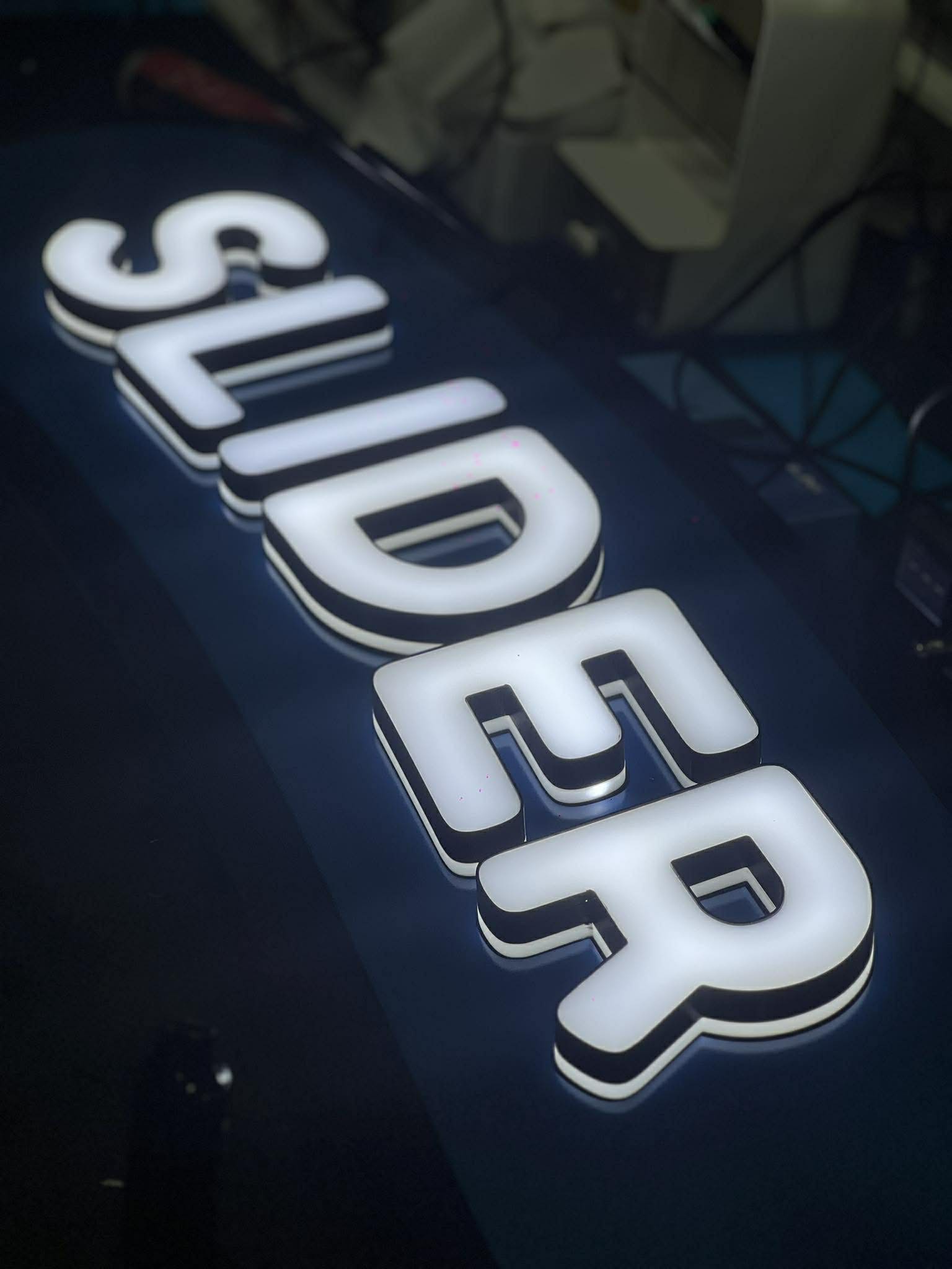 SLIDER